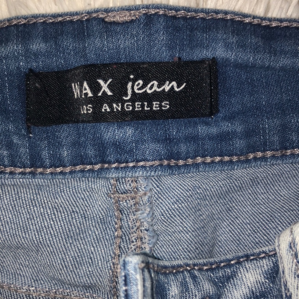 Shorts - Picture 3 of 3